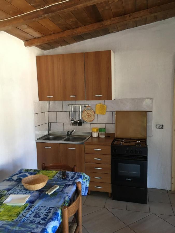 Casa Vacanza Tertenìa Exterior foto